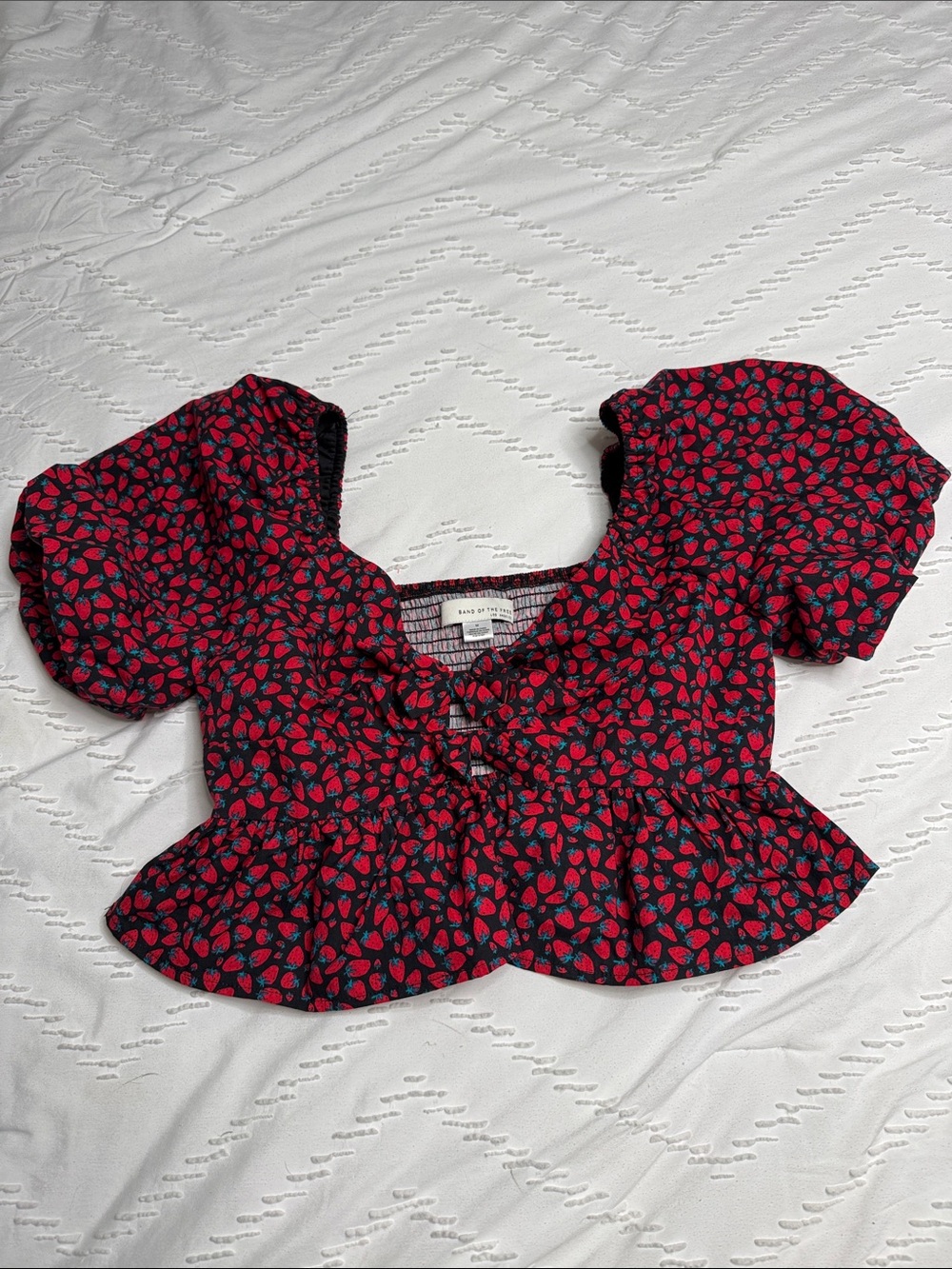 Band Of The Free Bow Strawberries Crop Top in Red & Black